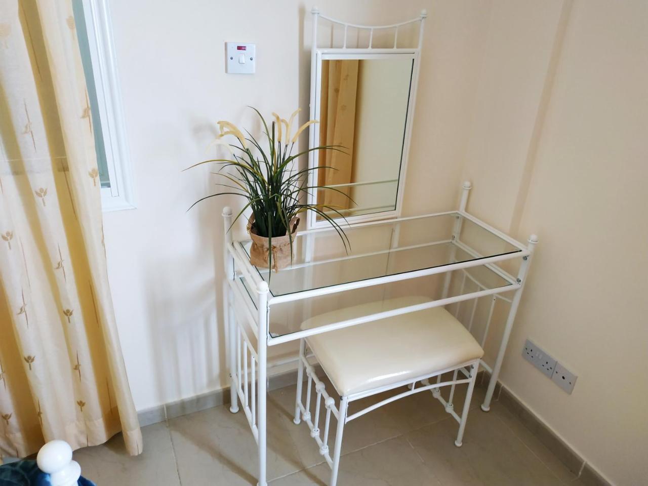 Kissos Apartment Paphos Exterior photo