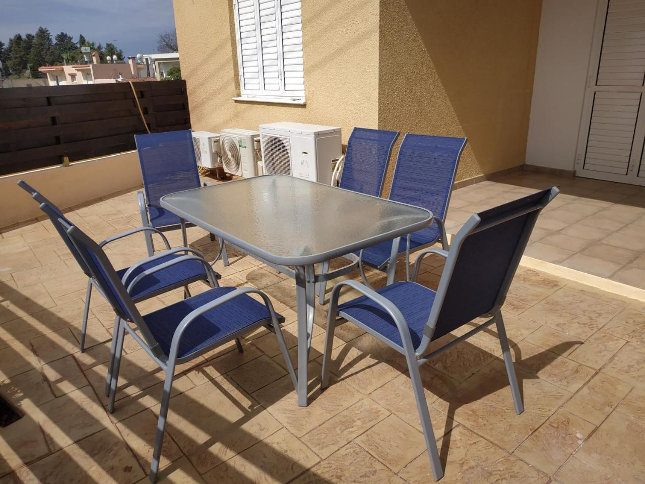 Kissos Apartment Paphos Exterior photo